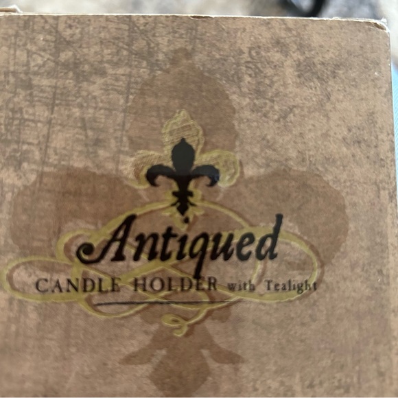 New-Metal Antique Cream Lattice Candle Holder with Tealight Candle - Picture 5 of 5